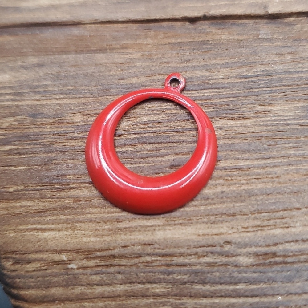 Red Circle Pendant P110